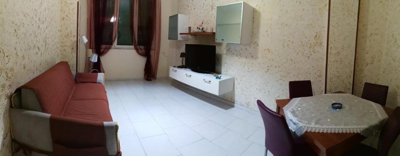 A Casa Di Italia Apartment เนเปิลส์ ภายนอก รูปภาพ