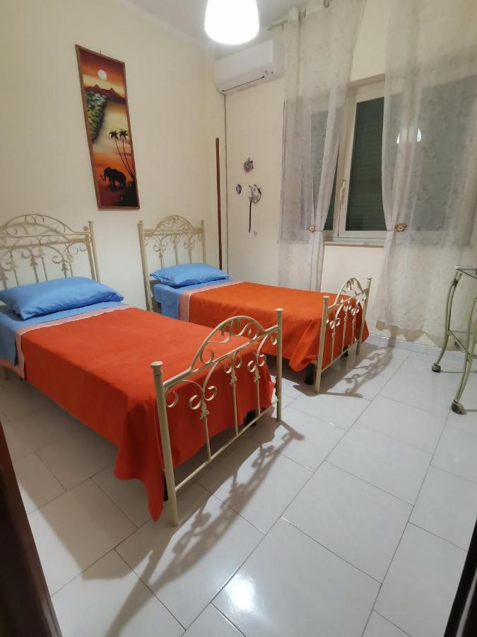 A Casa Di Italia Apartment เนเปิลส์ ภายนอก รูปภาพ